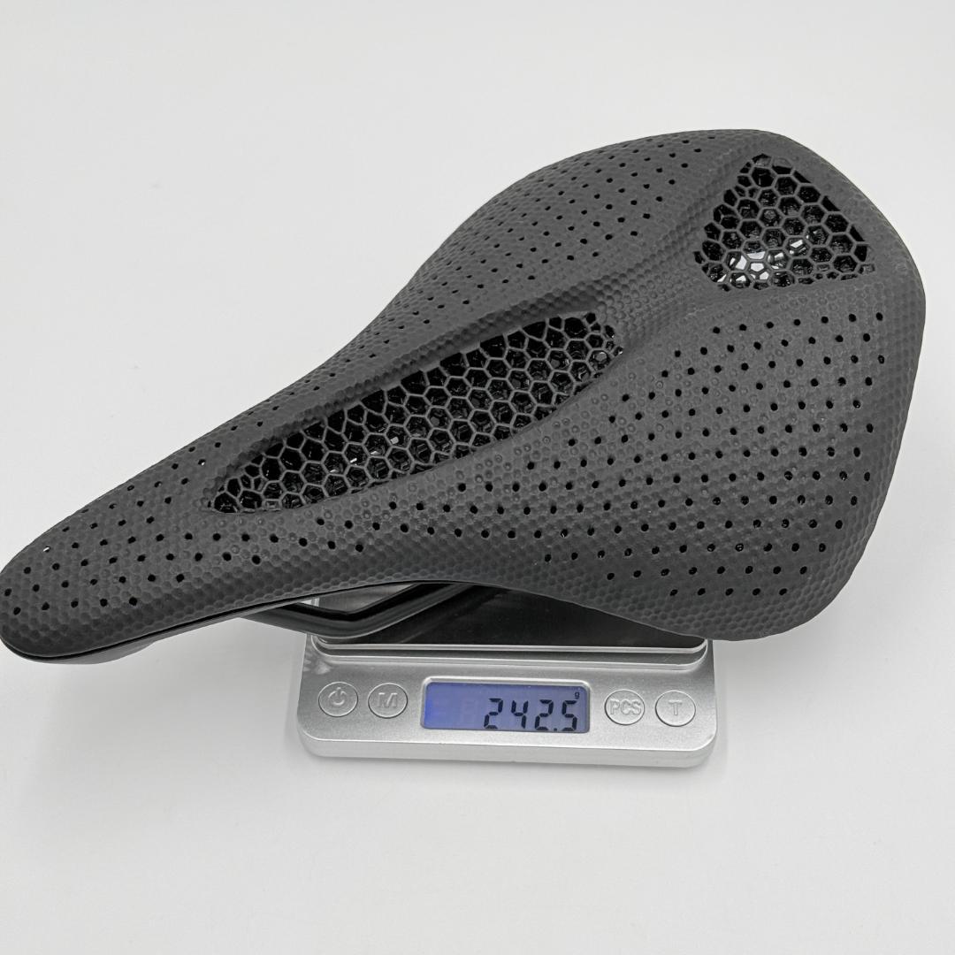 新車取り外し　スペシャライズド POWER PRO WITH MIRRORサドル