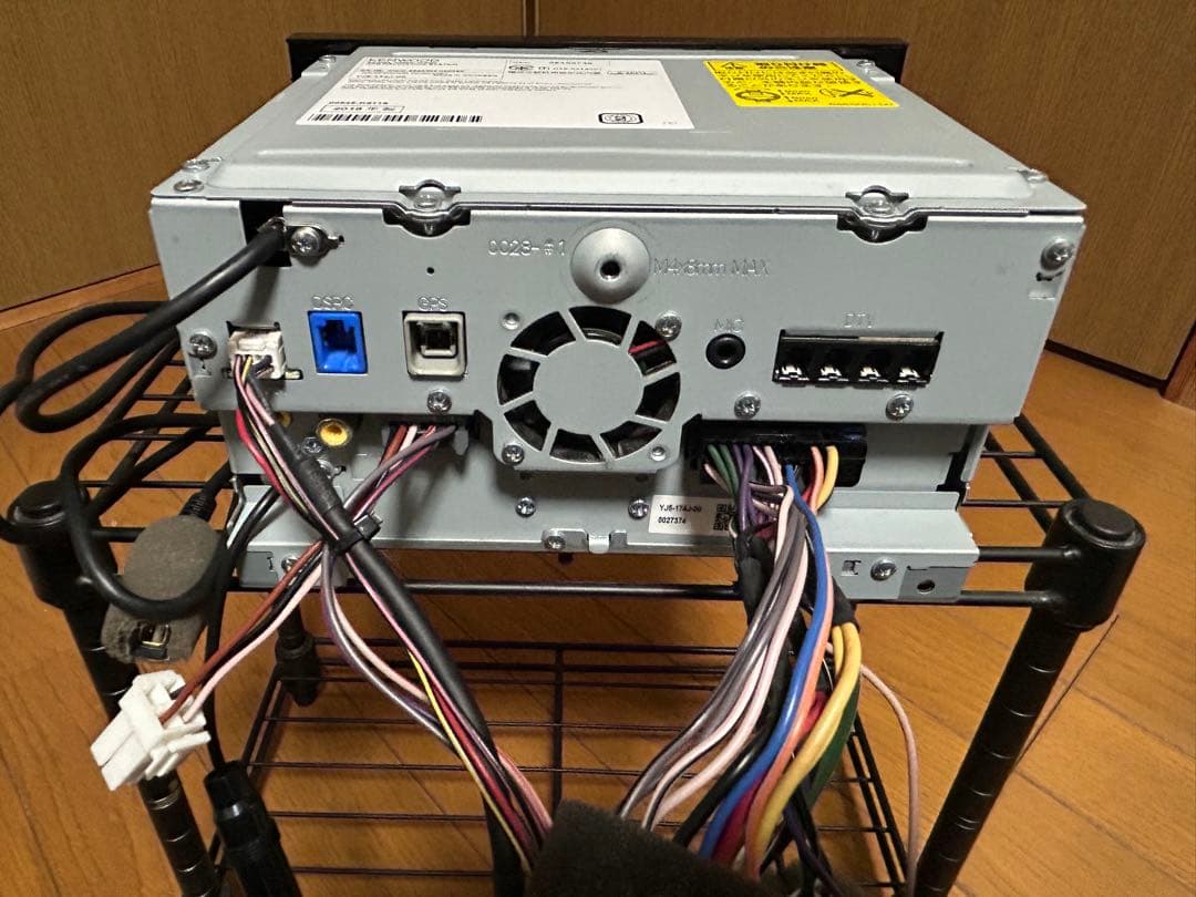 ダイハツ　NMZK-W68D カーナビ