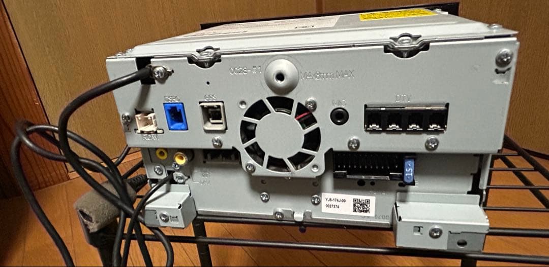 ダイハツ　NMZK-W68D カーナビ