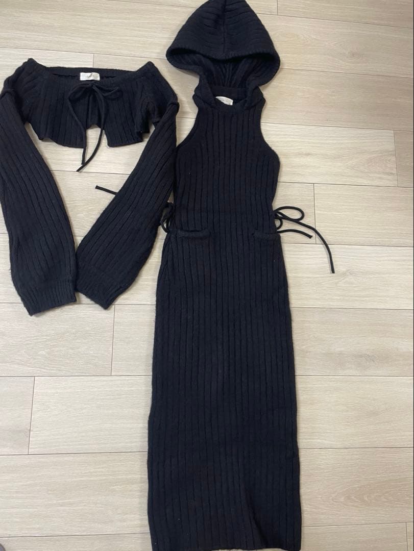 ANDMARYアンドマリーフード付ノースリーブニットワンピースとボレロセット