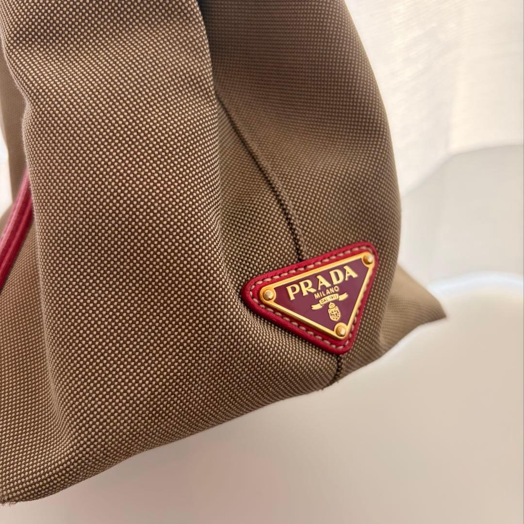 にゃんすけ様　PRADA カパナ　キャンバス　ロゴジャガード　ハンドバッグ
