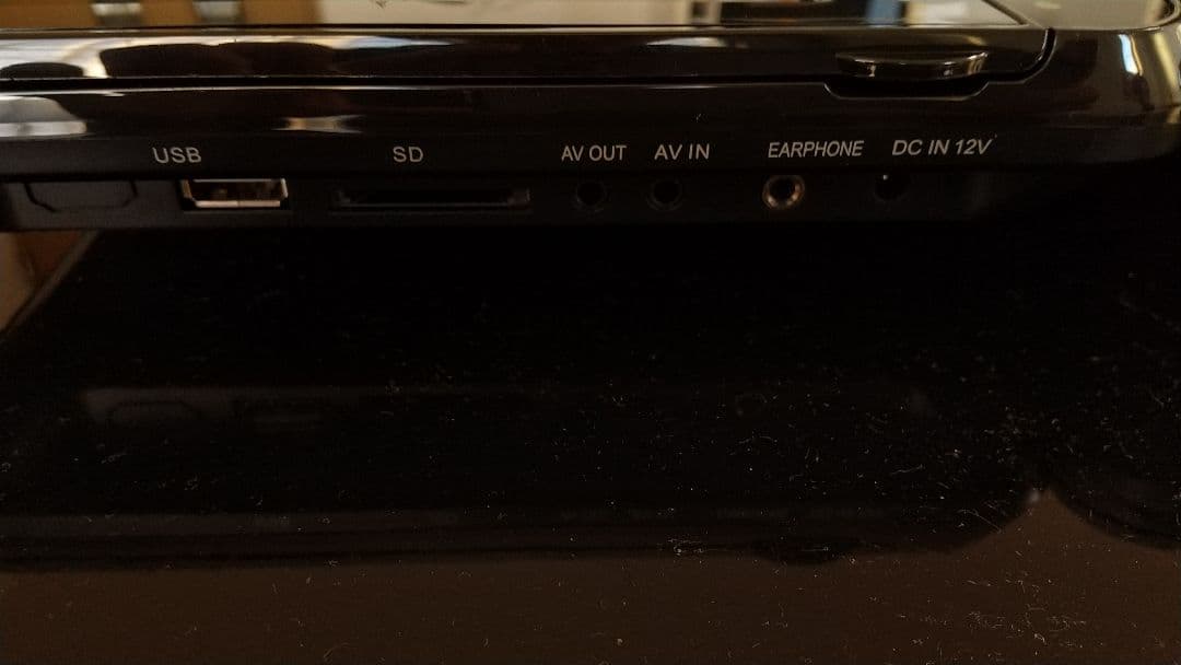 山善　ヘッドレストツインDVDプレイヤー　10.1インチ　キュリオム