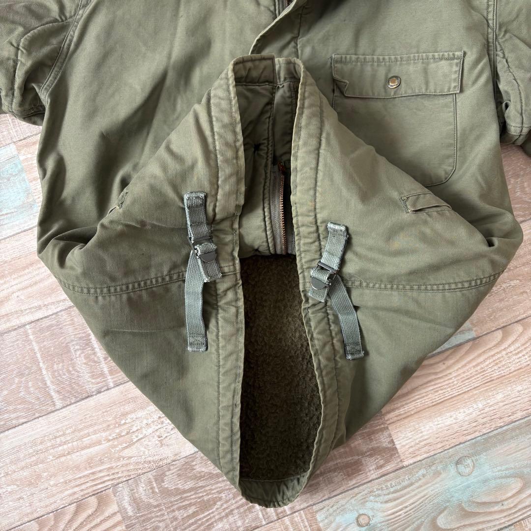 雰囲気抜群 US NAVY A-2 デッキジャケット ステンシル M ジップ破損