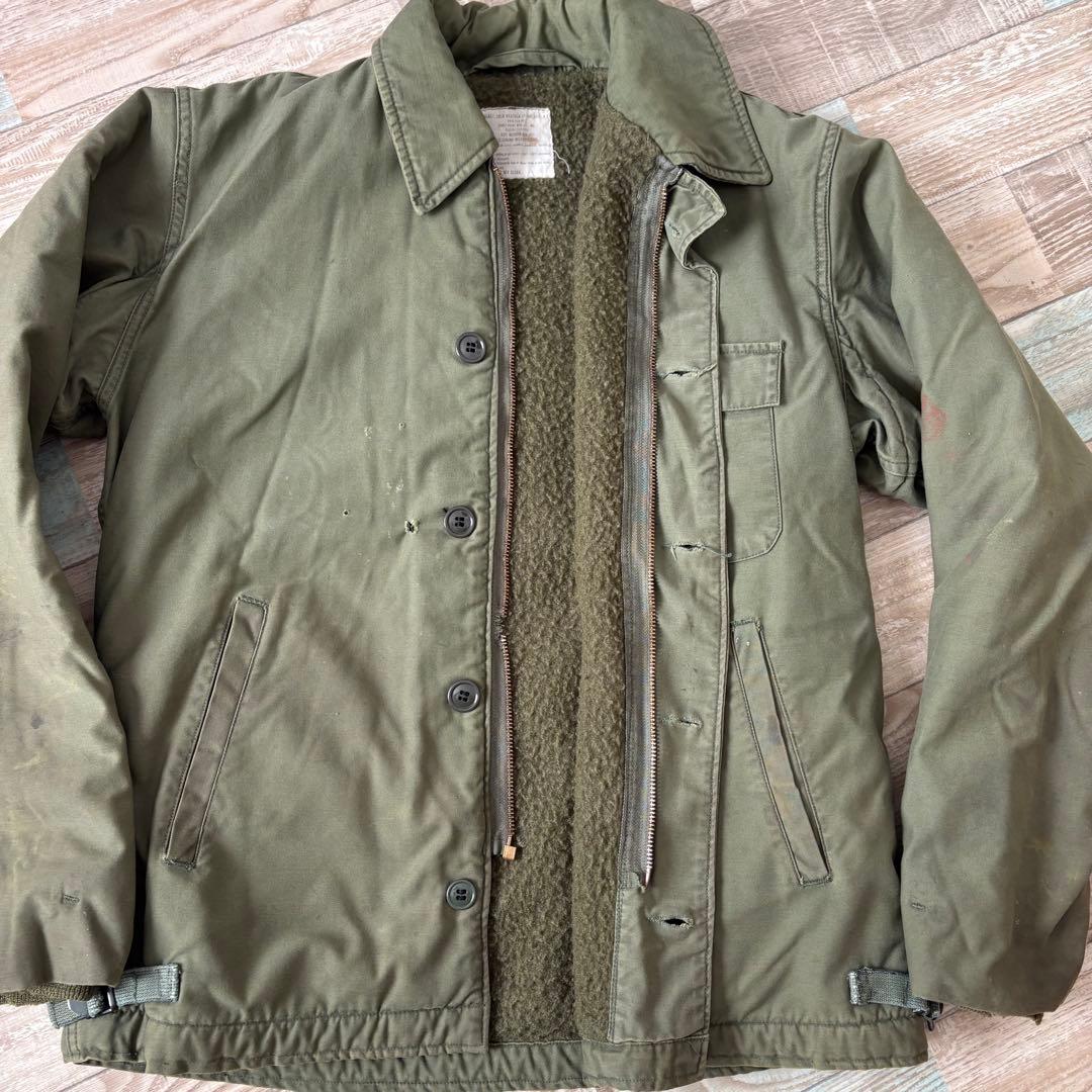 雰囲気抜群 US NAVY A-2 デッキジャケット ステンシル M ジップ破損