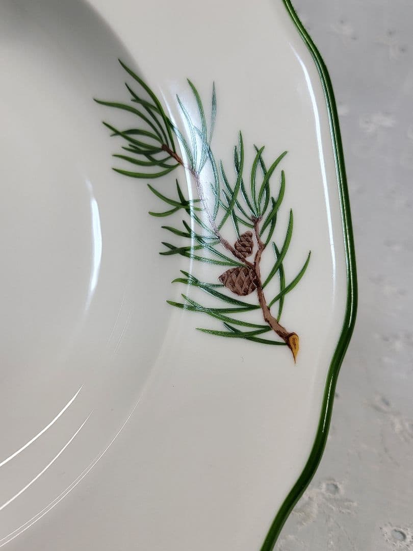 レア✨アウガルテン モミの枝 深皿 プレート 2枚 皿✨松の葉✨未使用に近い