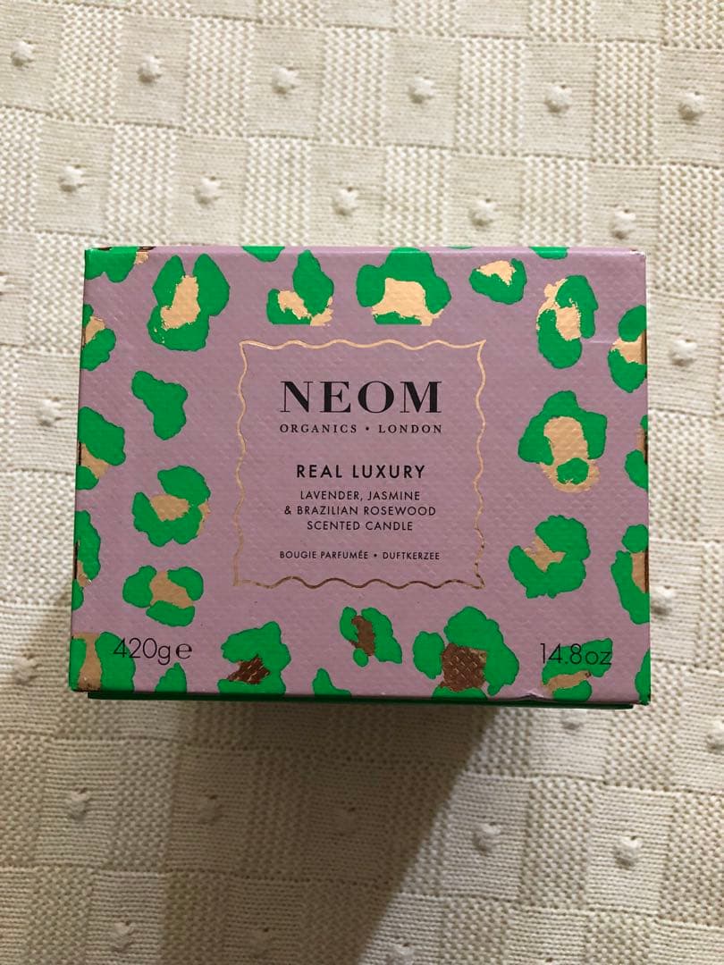新品　箱付き　未使用　NEOM キャンドル 420g