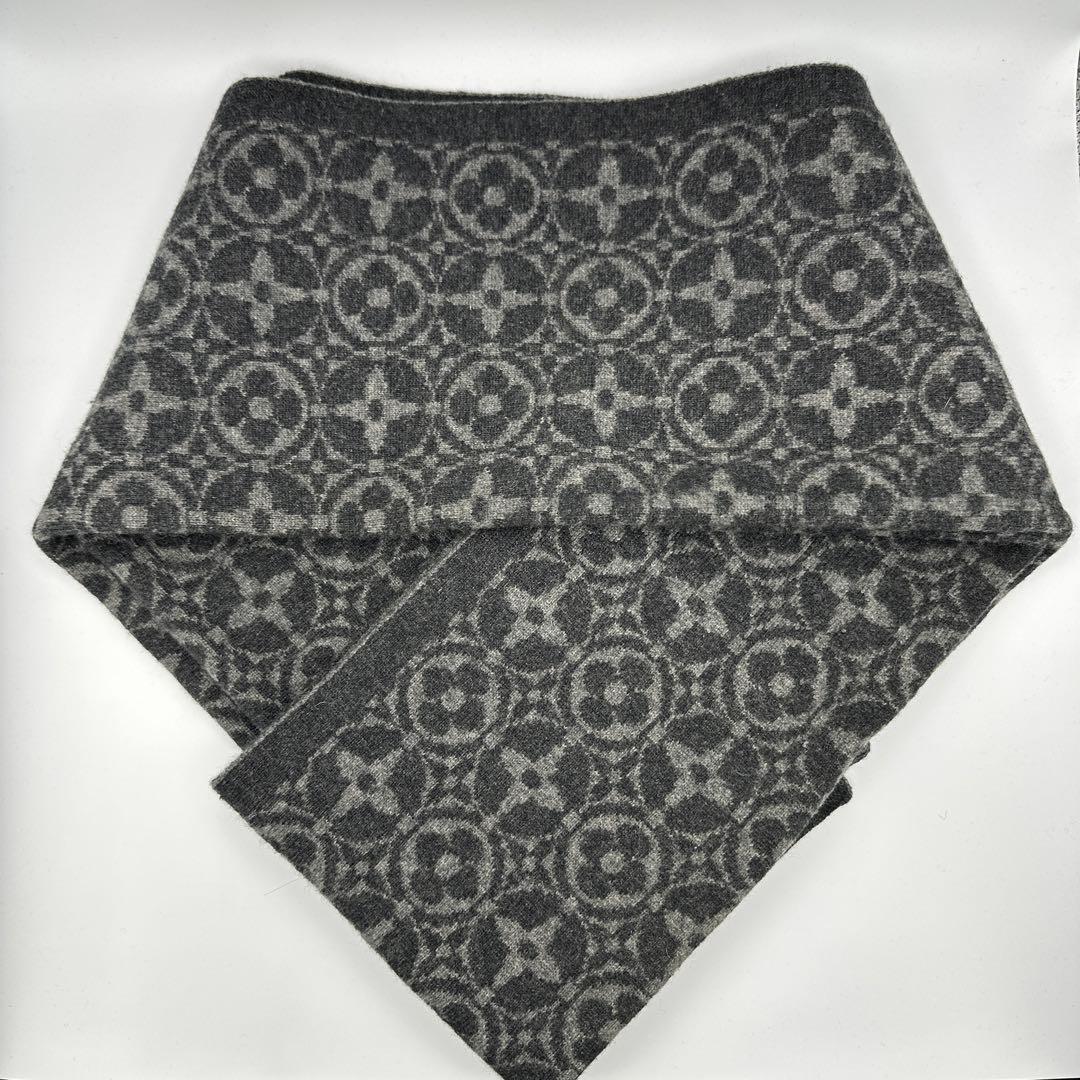 お盆SALL！ルイヴィトン　カシミヤ　マフラー　希少！　レア商品！　超美品！