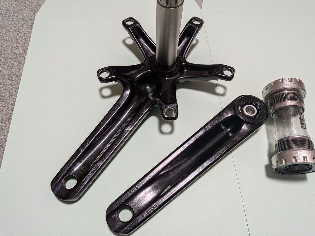 スラム　オムニアムクランクセット ピスト