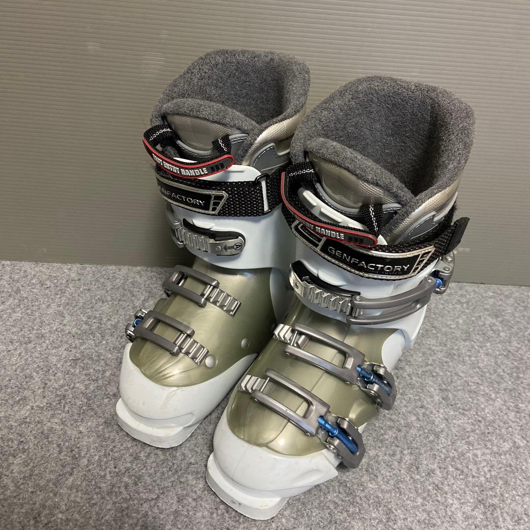 ★小柄な方向け★メンテ済　スキーセット 板サロモン140cm ブーツ23.5cm