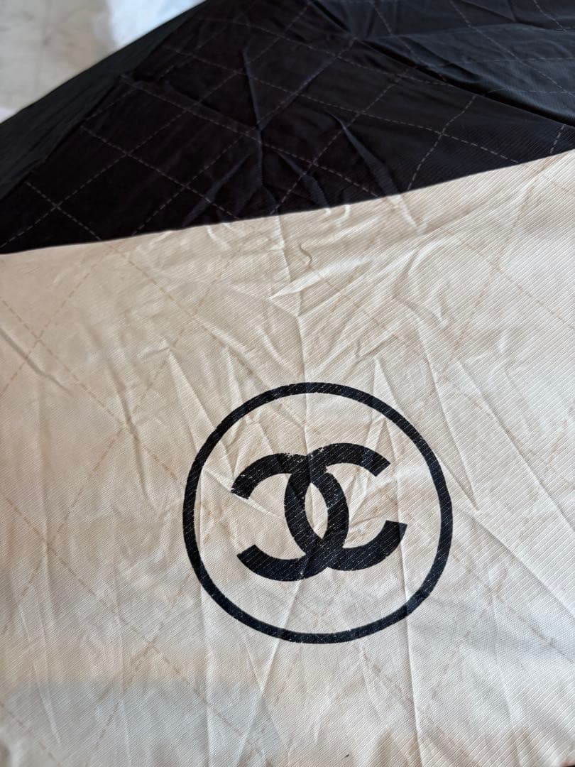 シャネル♡ノベルティ　バイカラー 折り畳み傘 雨天兼用