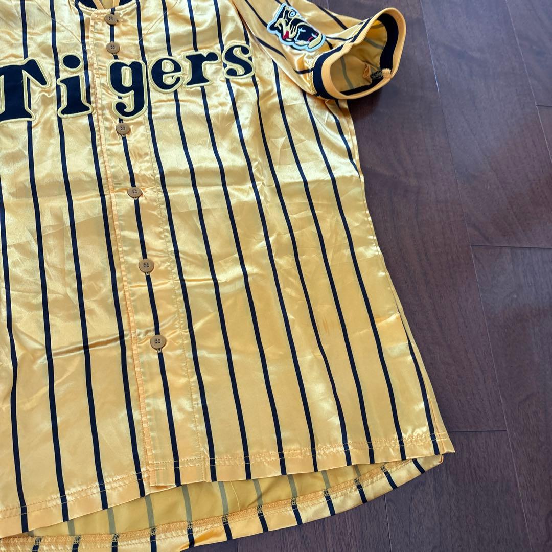 【希少】阪神タイガース猛虎列伝全巻購入者特典ゴールドレアユニフォーム