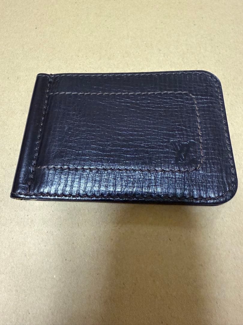 ルイヴィトンマネークリップ 折り財布