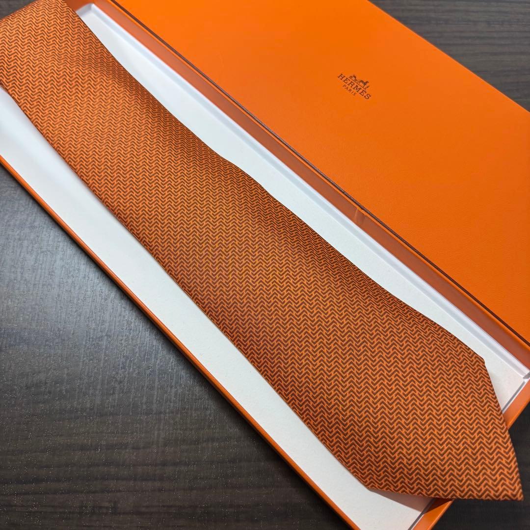 未使用 HERMES 隠しモチーフ H柄 シェブロン ネクタイ エルメスオレンジ