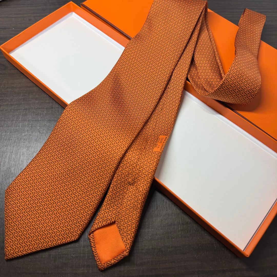 未使用 HERMES 隠しモチーフ H柄 シェブロン ネクタイ エルメスオレンジ