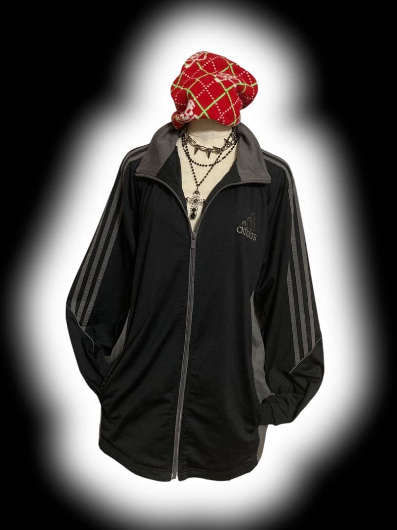 レアデザインadidasビック刺繍ロゴトラック3本線y2kフェアリーグランジ古着