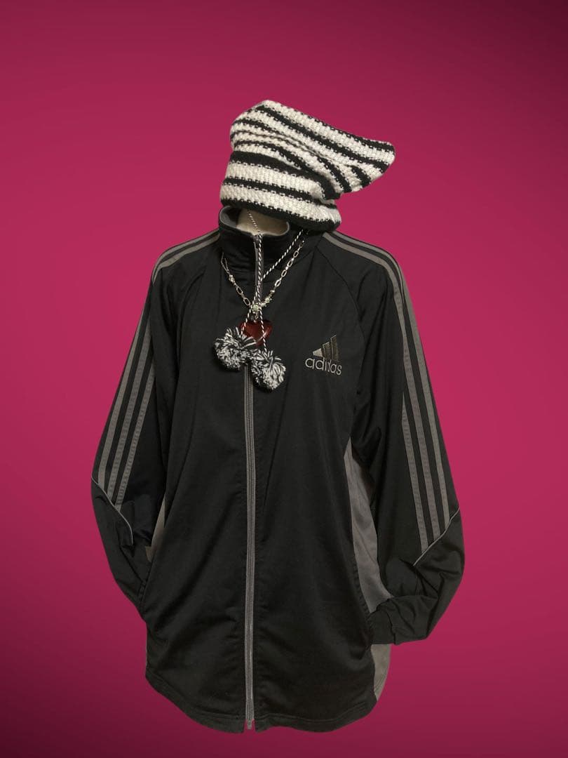 レアデザインadidasビック刺繍ロゴトラック3本線y2kフェアリーグランジ古着