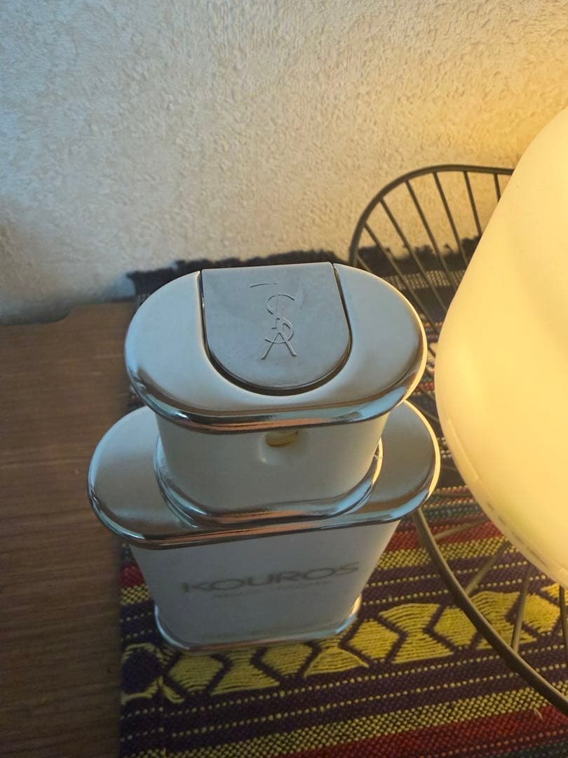 Yves Saint Laurent Kourosのヴィンテージ版 旧処方