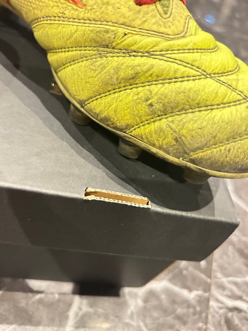 MIZUNO ミズノ モレリア ネオ4 JAPAN イエロー 27cm