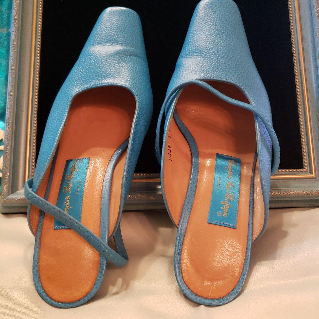 フランス⭐で ブルーのお店で バックと靴を揃えて買った⭐ローヒール靴です