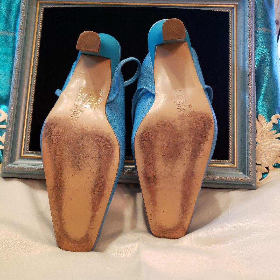 フランス⭐で ブルーのお店で バックと靴を揃えて買った⭐ローヒール靴です