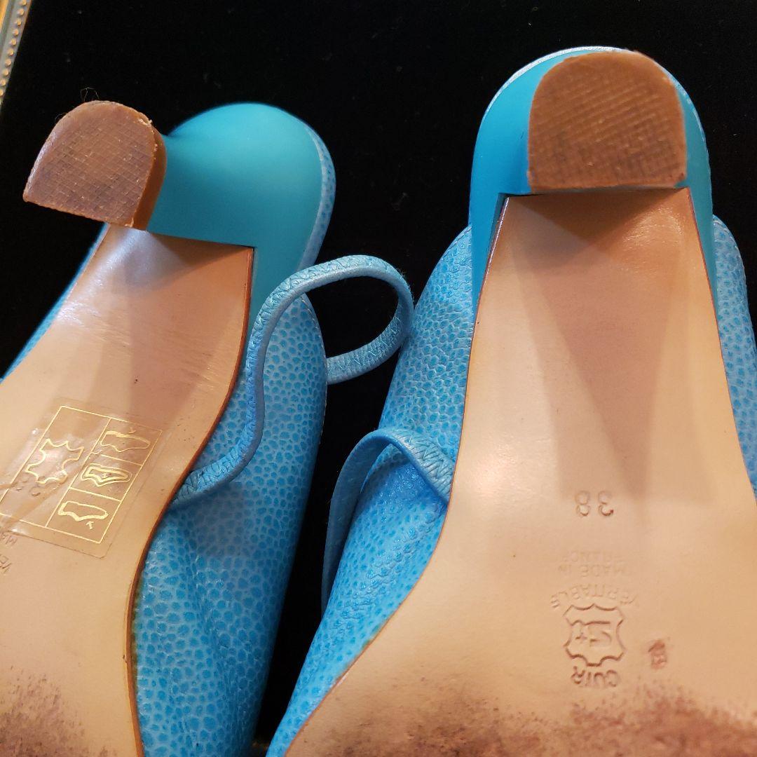 フランス⭐で ブルーのお店で バックと靴を揃えて買った⭐ローヒール靴です