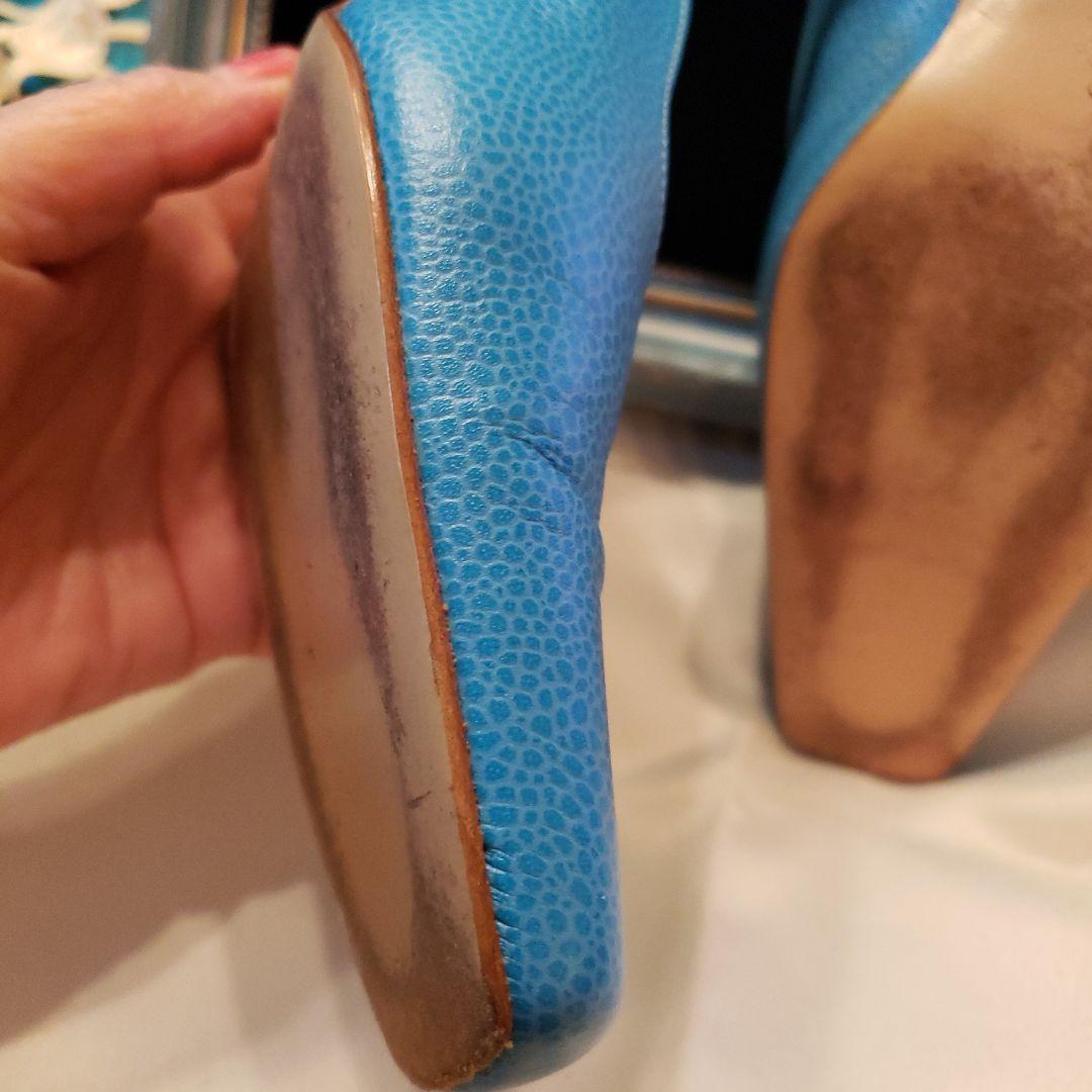 フランス⭐で ブルーのお店で バックと靴を揃えて買った⭐ローヒール靴です