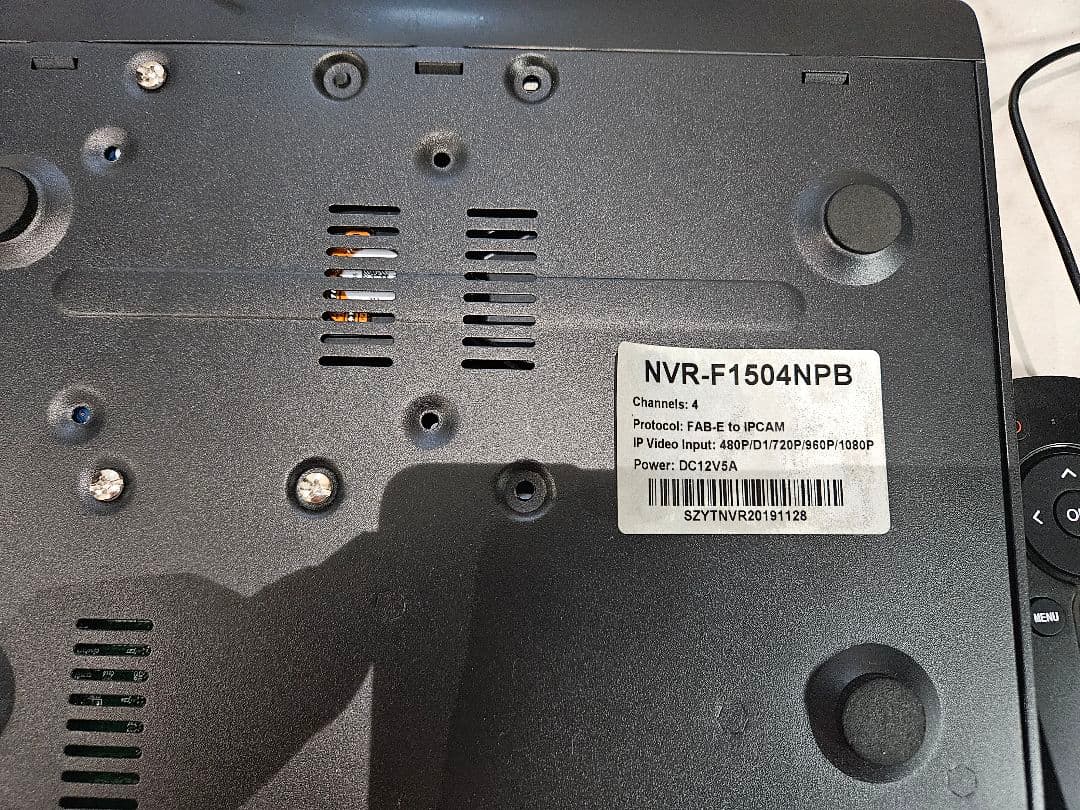 防犯カメラ 3台セット レコーダー付き　LANケーブルタイプ