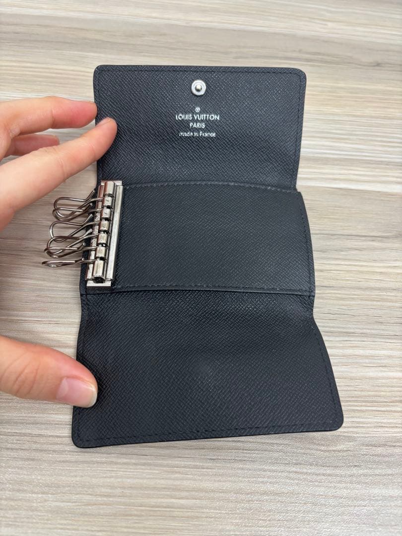 【値下げ】LOUIS VUITTON ブラックキーケース