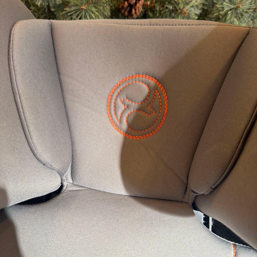 cybex サイベックス パラス G アイサイズ pallas G i-SIZE