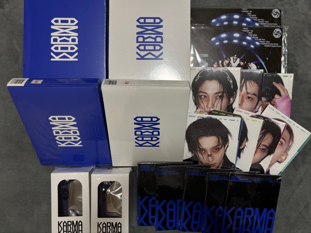 straykids スキズ アルバム KARMA 新品未開封 プレオーダー特典付