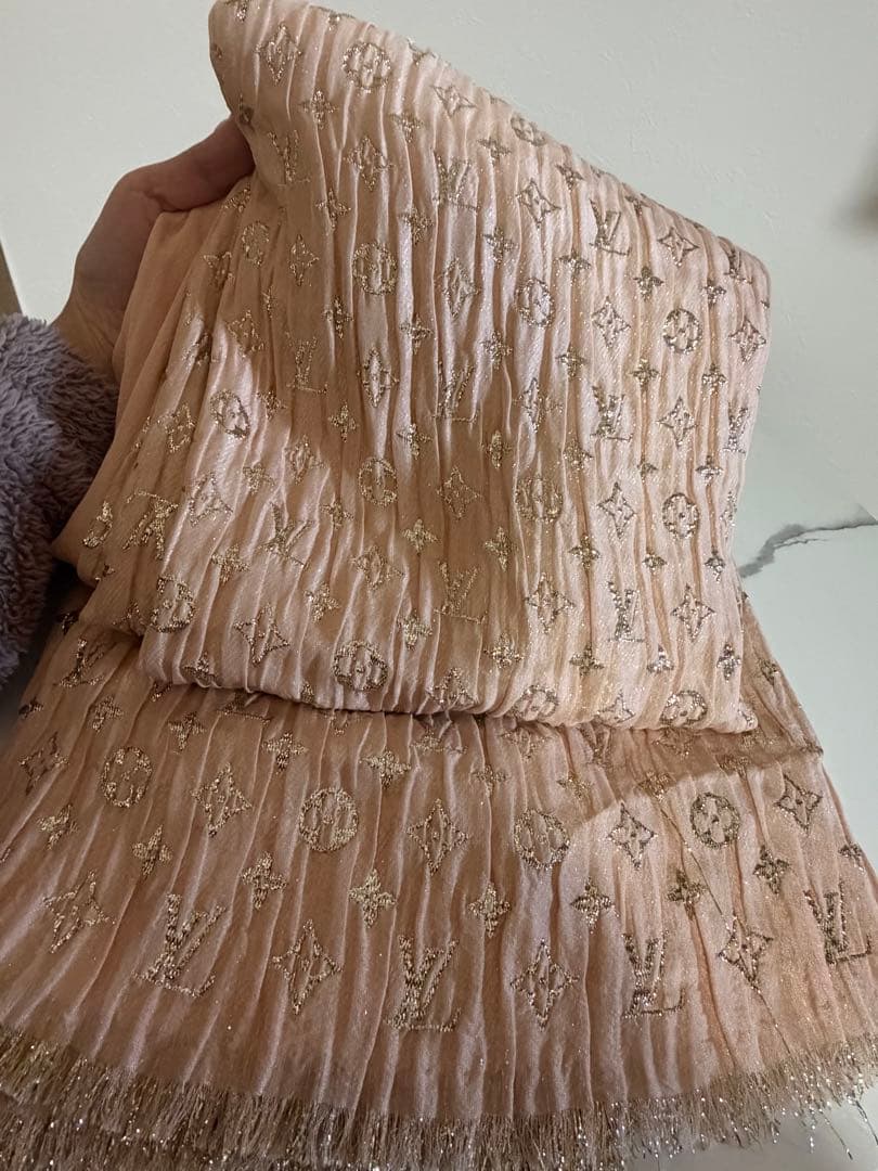 ルイヴィトン ピンク プリーツストール