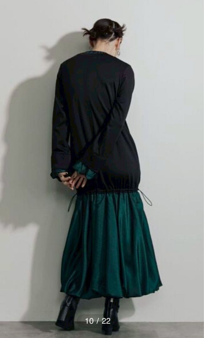 UN3D. ドローストリングバルーンワンピース