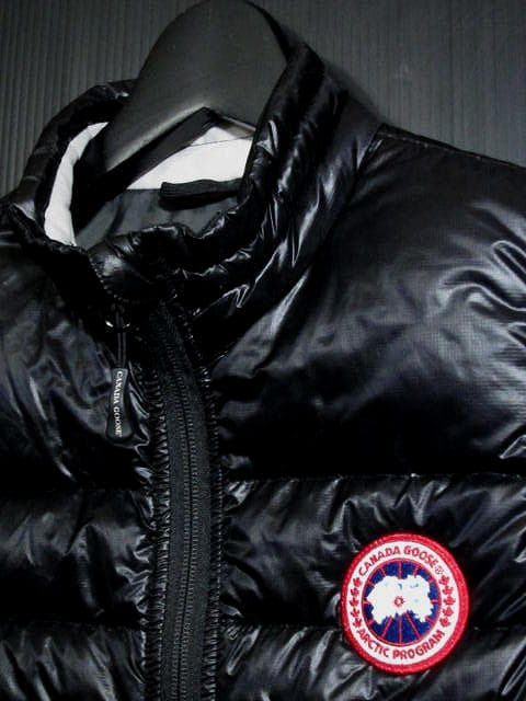 美品 カナダグース ハイブリッドライト 　ダウンベスト ジャケットパカップル収納