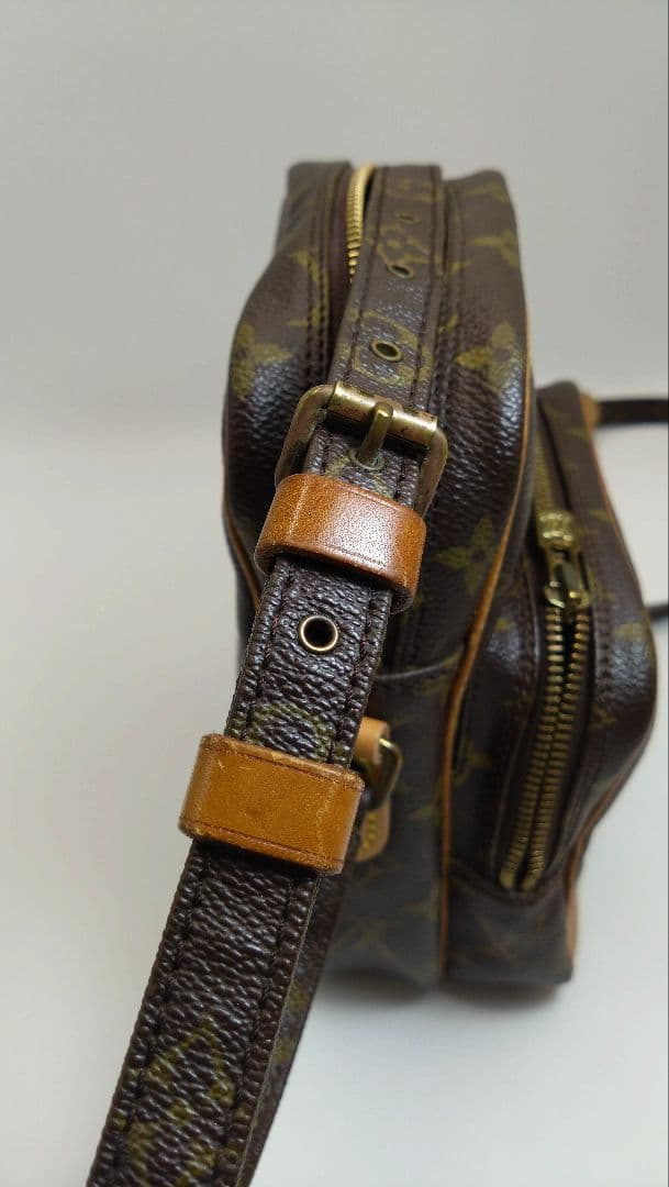 Louis Vuitton　アマゾン 　モノグラム 　ショルダーバッグ