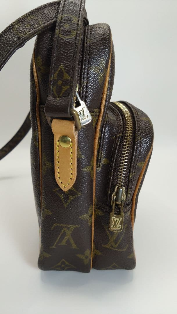 Louis Vuitton　アマゾン 　モノグラム 　ショルダーバッグ