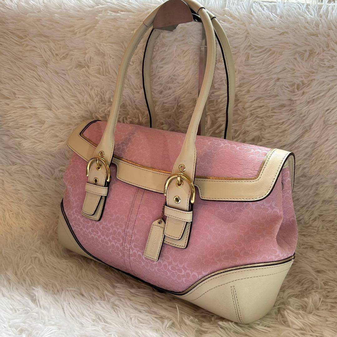 美品 coach シグネチャー SOHO ピンク ハンドバッグ フラップ