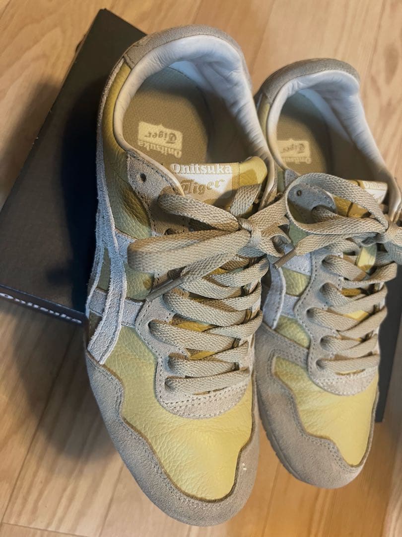 オニツカタイガー セラーノ ヴィンテージ　クリーム　25cm