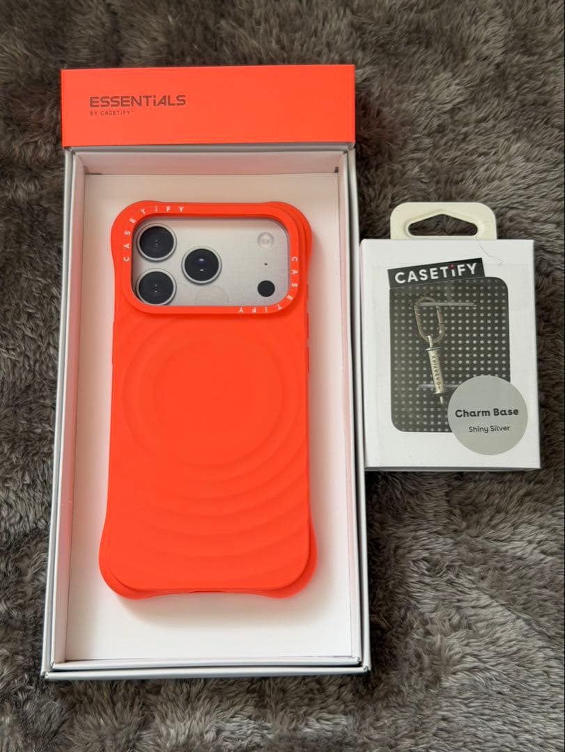 CASETiFY iPhone17PROケース+Charm Base