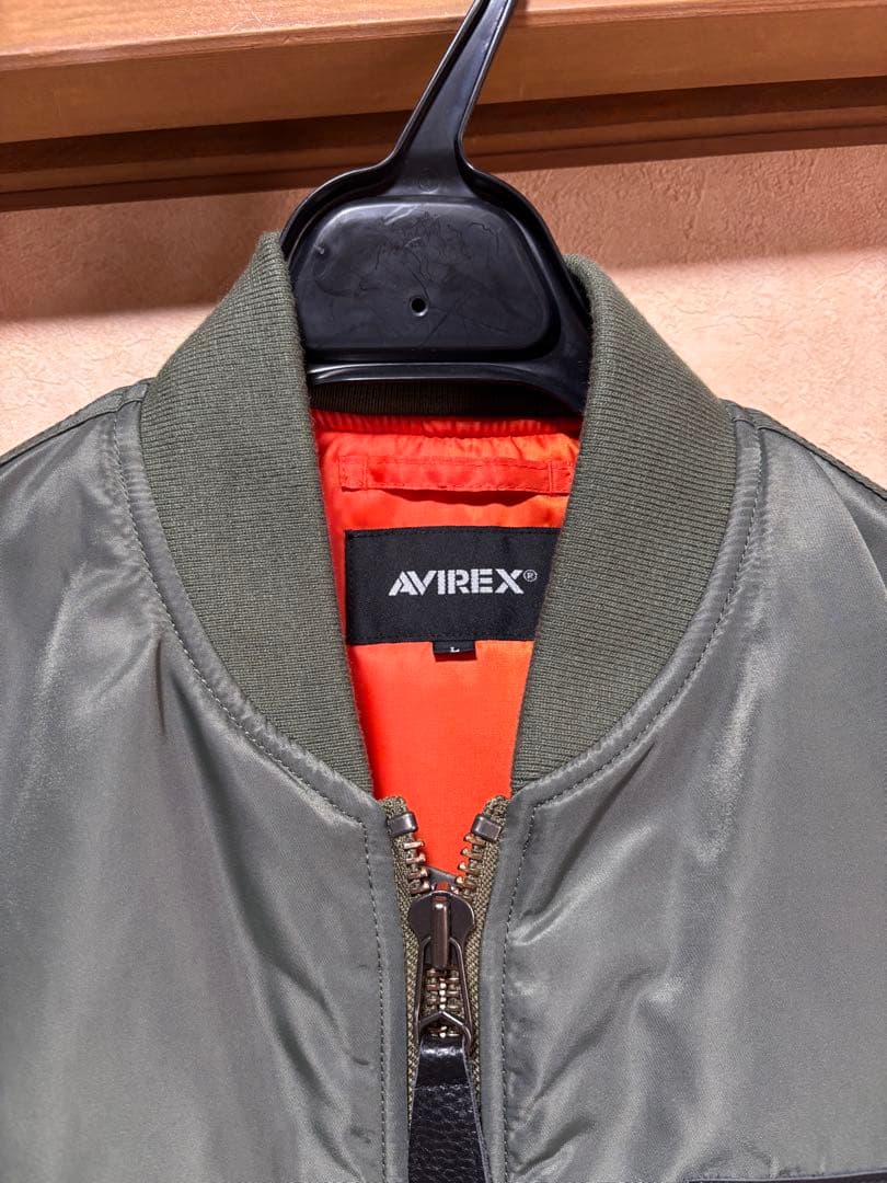 ミッキーマウス　ma-1 avirex ミッキー　刺繍　パッチ　アビレックス