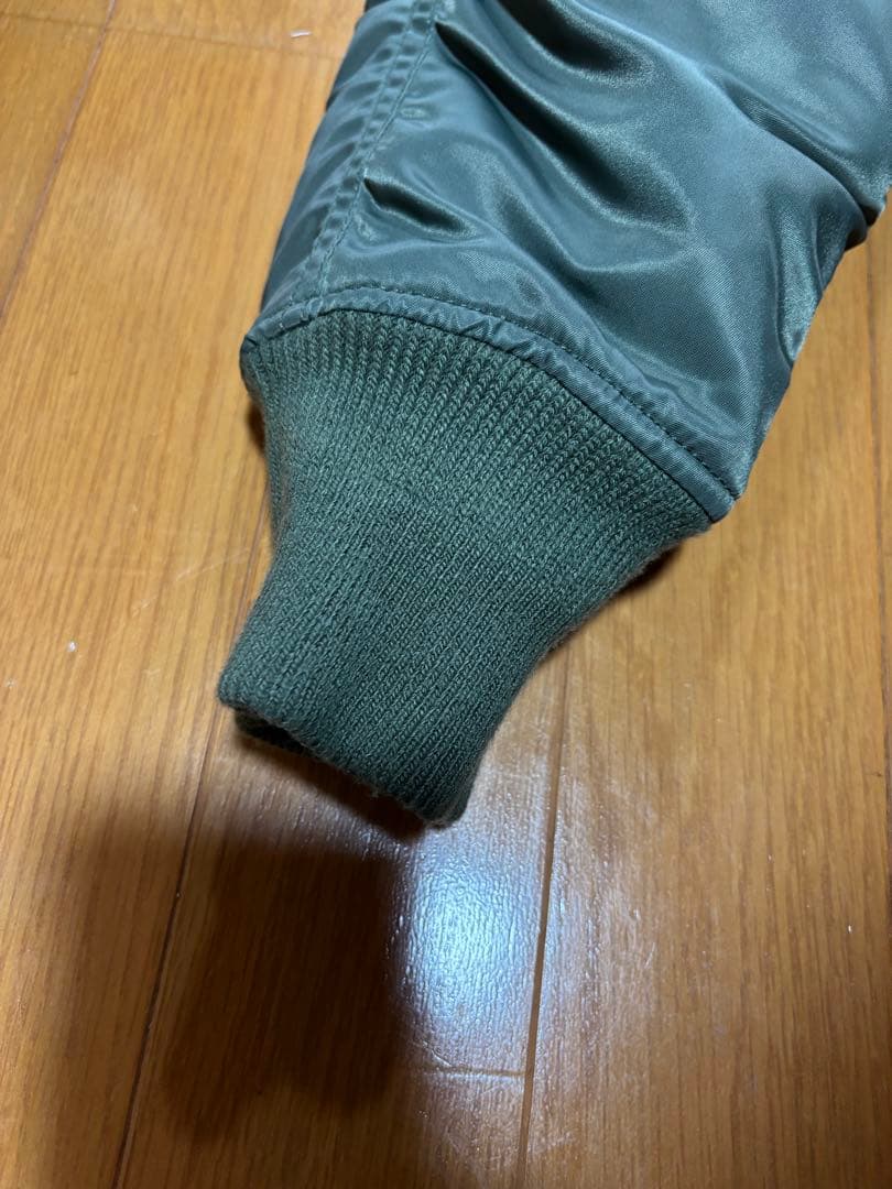 ミッキーマウス　ma-1 avirex ミッキー　刺繍　パッチ　アビレックス