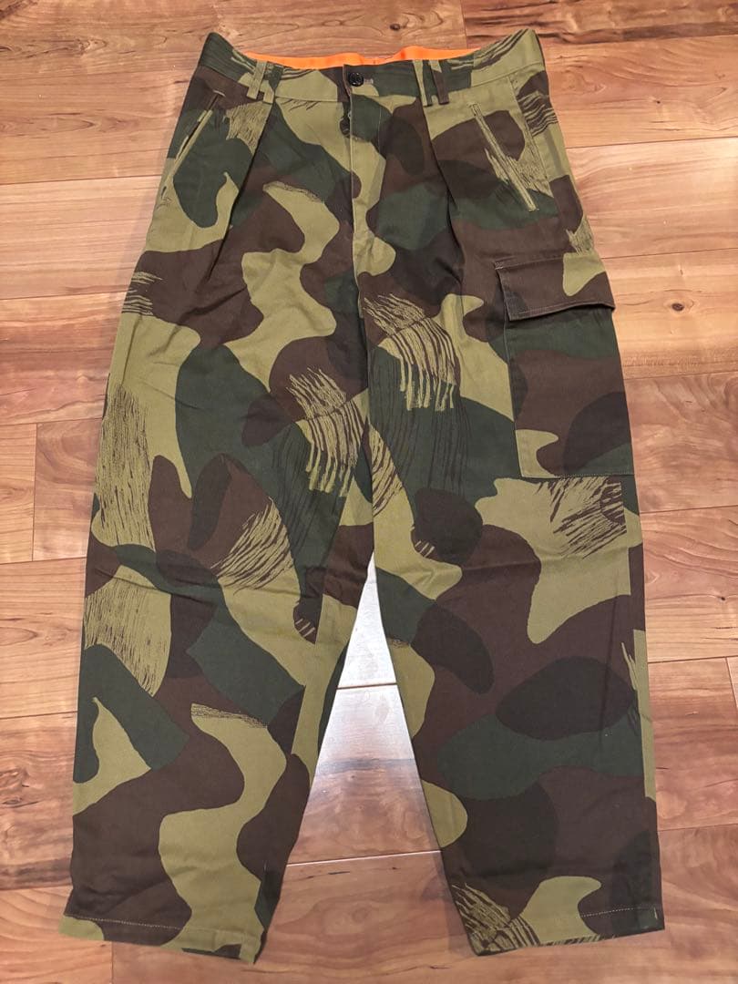 TOMORROWLAND 迷彩 カーゴパンツ