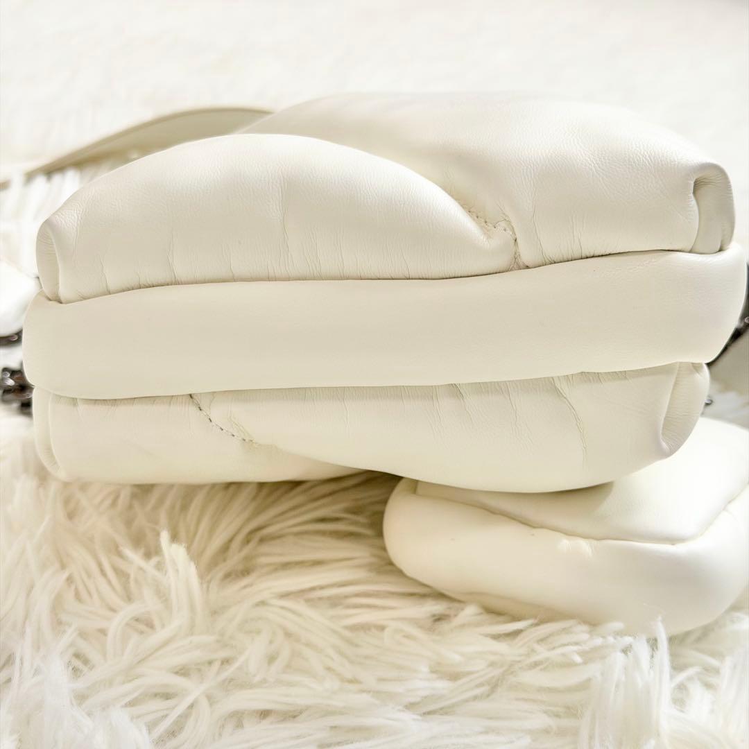 【人気完売品】GlamLips QUILTING マルチ ショルダーバッグ　白