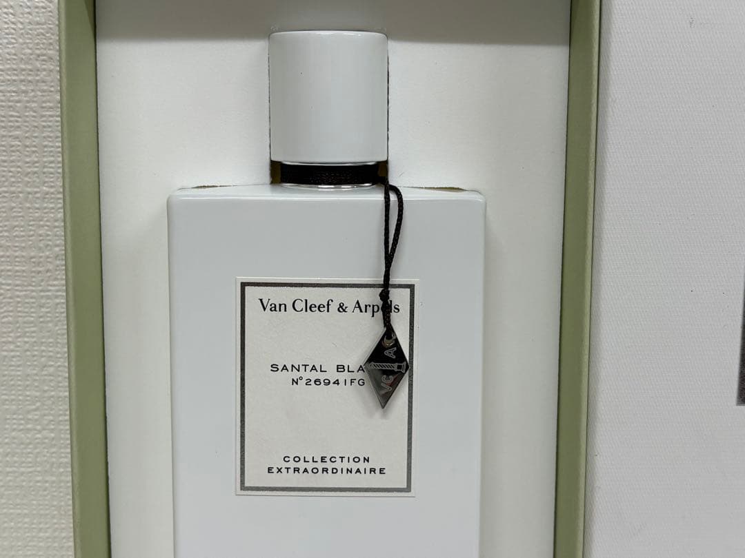 Van Cleef & Arpels Santal Blanc 香水　125ml