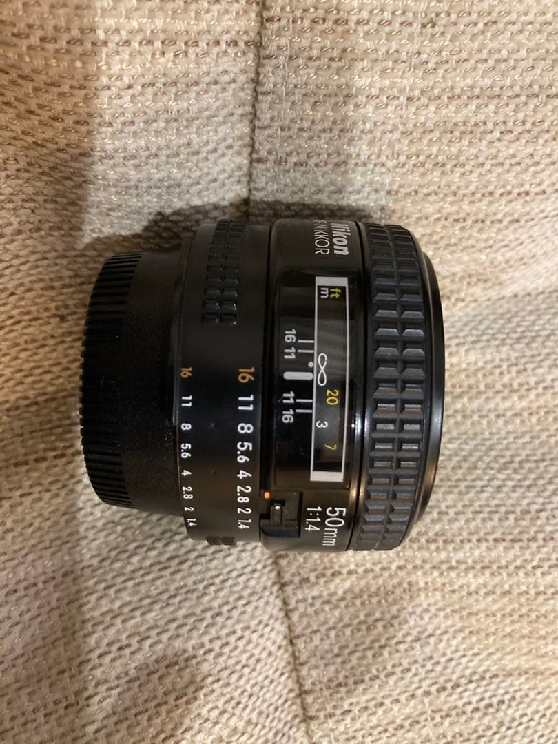 パ*コ様 使用感あり　Nikon F4 一眼レフカメラ MB-21付き　レンズ四