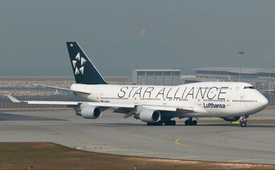 ルフトハンザ航空 Airlinertags B747-400M 国旗黒色カット