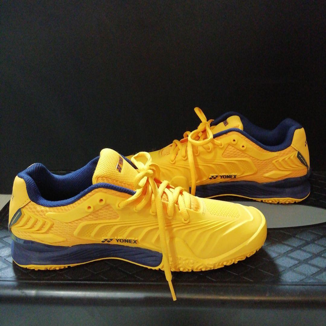 ピンピコピン　YONEX テニスシューズ 25.5cm