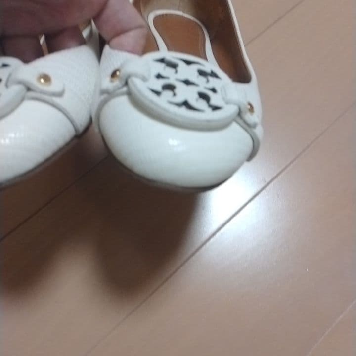 一回着用　トリーバーチ　フラットシューズ　6c　本革　リアルレザー