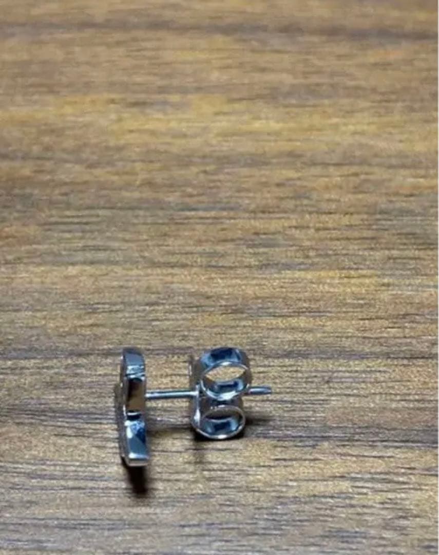 ヴィヴィアンウエストウッド ピアス ロミーナ 片耳用