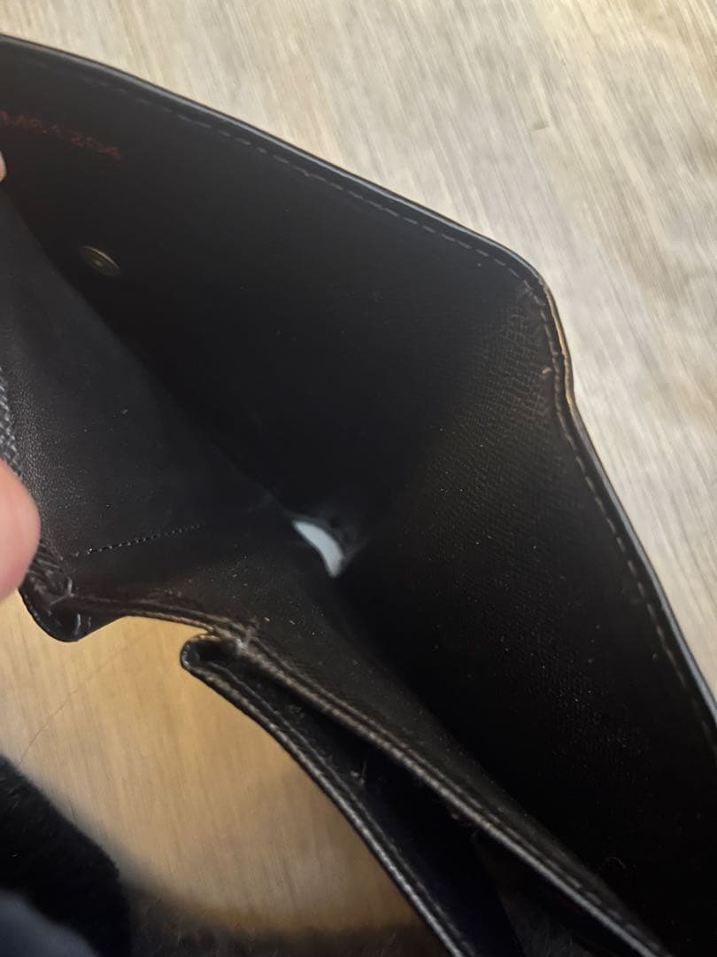 Louis Vuitton ブラック 二つ折り財布