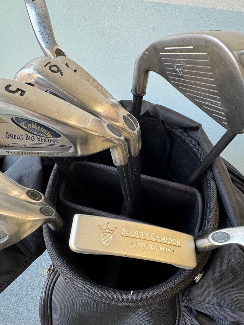 BARNEYS NEWYORK ブラックキャディバッグ